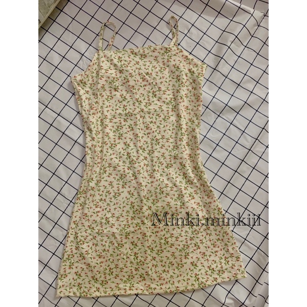 Váy hai dây hoa nhí xinh xắn