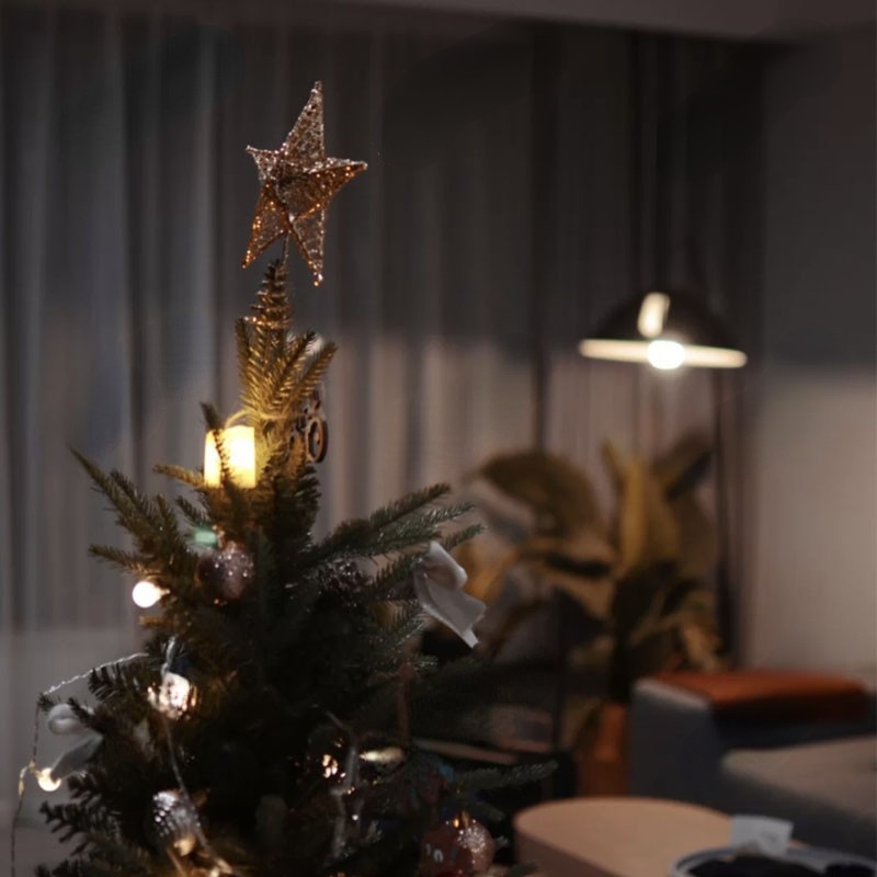 Ngôi sao gắn trên đỉnh cây thông Noel bằng sắt dùng trang trí nhà cửa sáng tạo