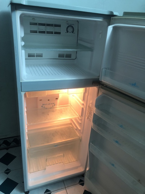 Tủ lạnh SANYO 180L