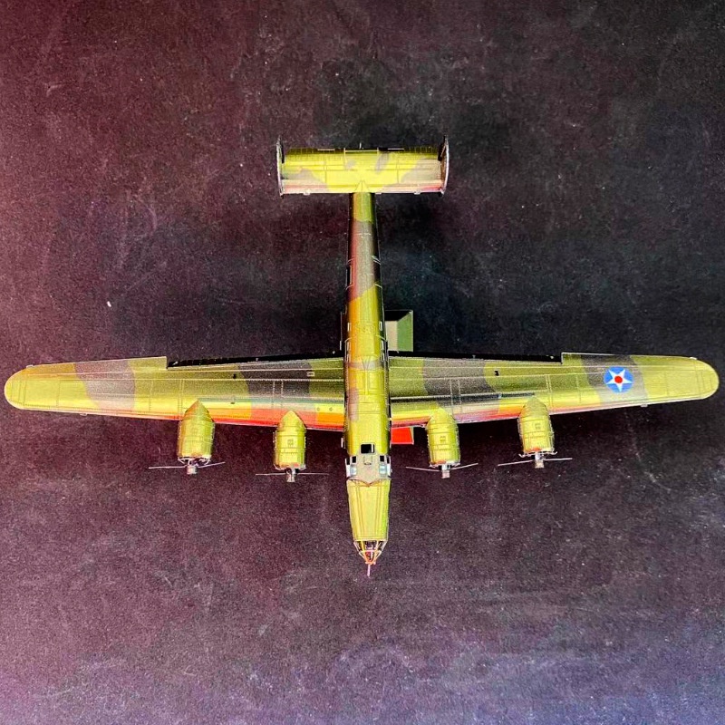 Mô Hình 3D Kim Loại Lắp Ráp Máy Bay Ném Bom B-24 Liberator