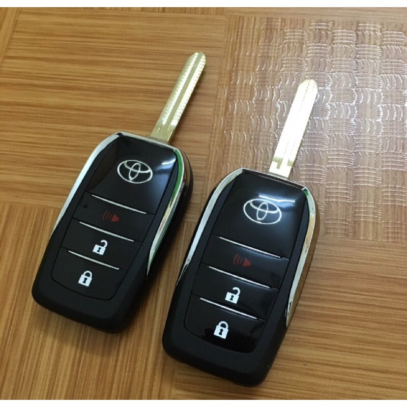 Vỏ độ gập TOYOTA ( 3 nút ) cao cấp các dòng xe đời 2015 - 2020 xe Camry , Vios , Yaris , Corolla , Fortuner , Innova