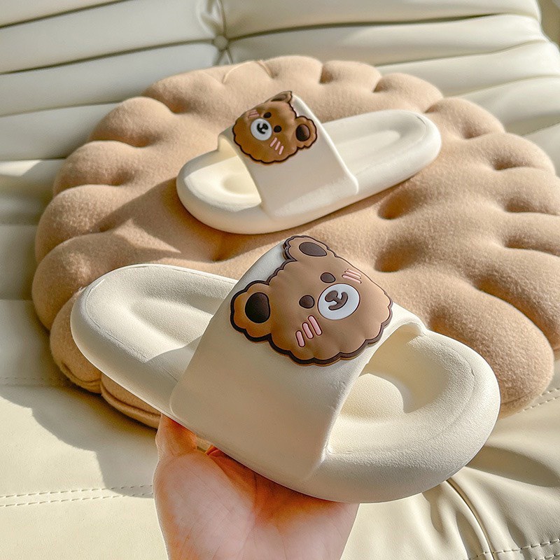 Dép quai ngang bánh mì nữ mặt gấu ngộ nghĩnh - Dép bánh mì đế siêu êm