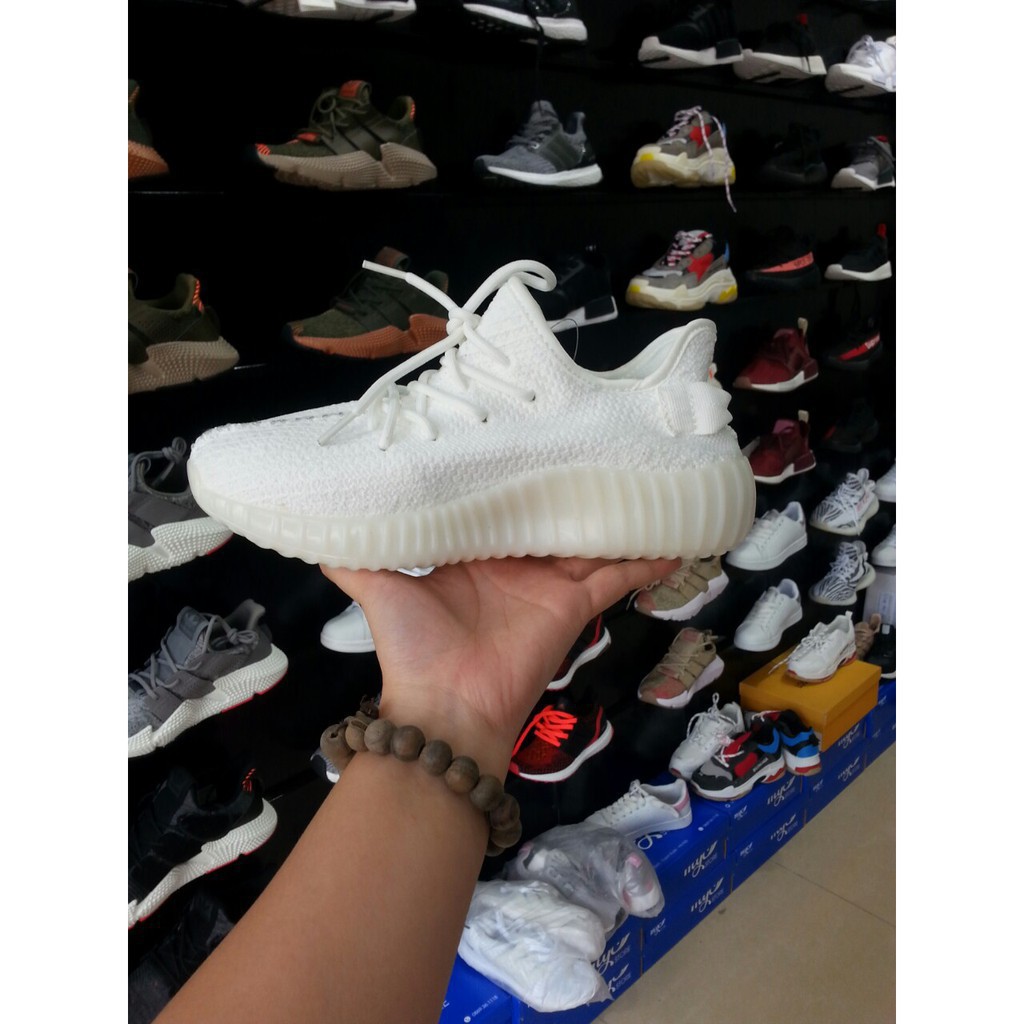 ⚡️[RẺ VÔ ĐỊCH] Giày Adidas Yeezy V2 FULL TRẮNG [NGỌC TRINH] | BigBuy360 - bigbuy360.vn