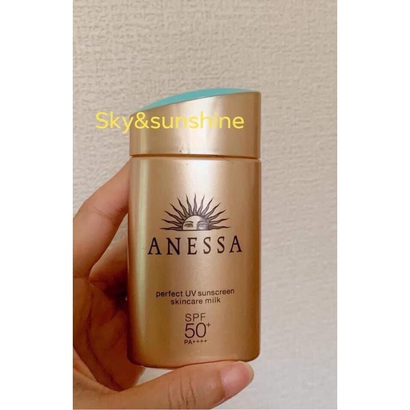 Kem chống nắng Anessa Perfect UV Sunscreen Skincare Milk SPF 50+ PA++