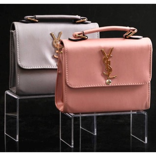 Kệ mica U trưng bày phụ kiện , túi ví , mô hình , trang sức
