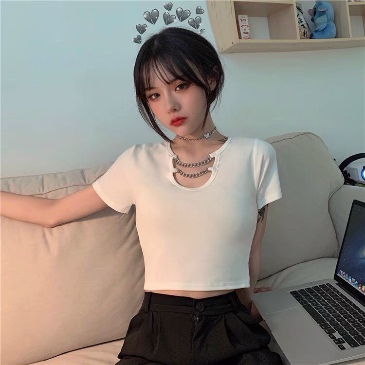 Áo kiểu croptop phối 2 dây xích cổ cực xinh , chất thun bozip mềm mịn