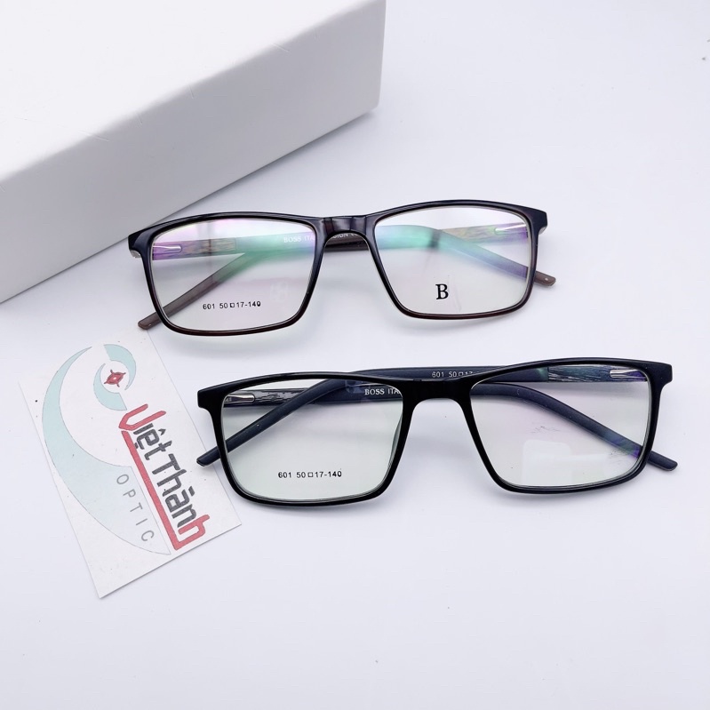 gọng kính vuông nhựa giả gỗ có lò xo nhận làm cận viễn loạn theo yêu cầu