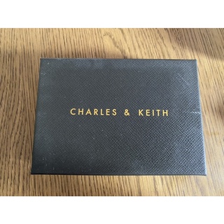 Hộp các loại Charles & Keith