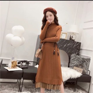Đầm len form dáng dài có pha nhung