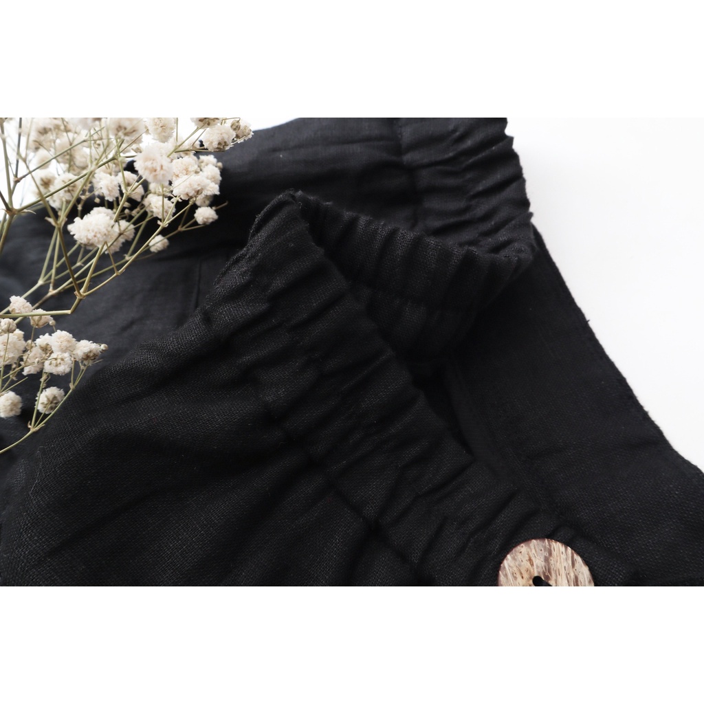 Quần côn Linen KANAMY phối 3 nút màu đen