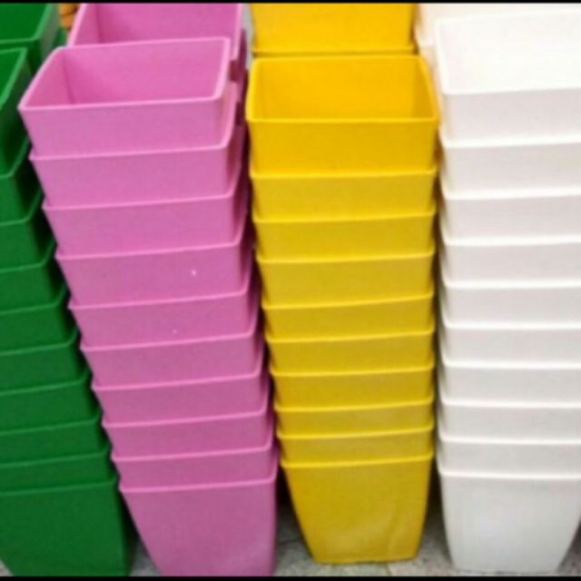 Chậu vuông v 9cm mới về
