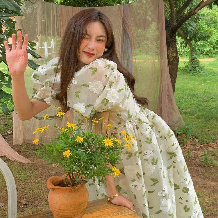 Đầm hoa cúc tay phồng dáng rộng lưng cao thời trang mùa hè dành cho nữ
