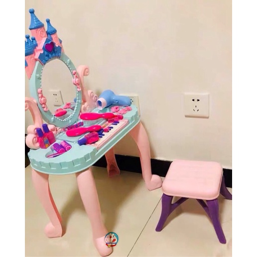 (Mời sỉ) Đồ chơi bàn trang điểm công chúa cỡ đại dùng pin, có âm thanh, ánh sáng