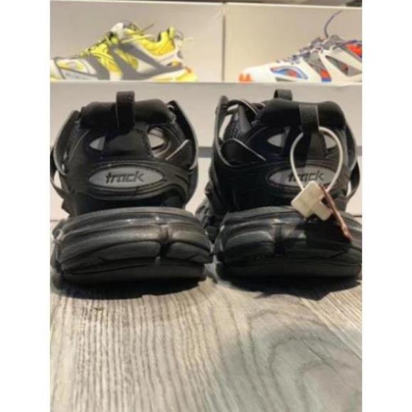 𝐒𝐀𝐋𝐄 salle Tốt Nhất (SẴN 1:1) GIÀY BALENCIAGA TRACK 3.0 CÓ ĐÈN LED Xịn Xò new new new . K ! : new . ⁹ * : '