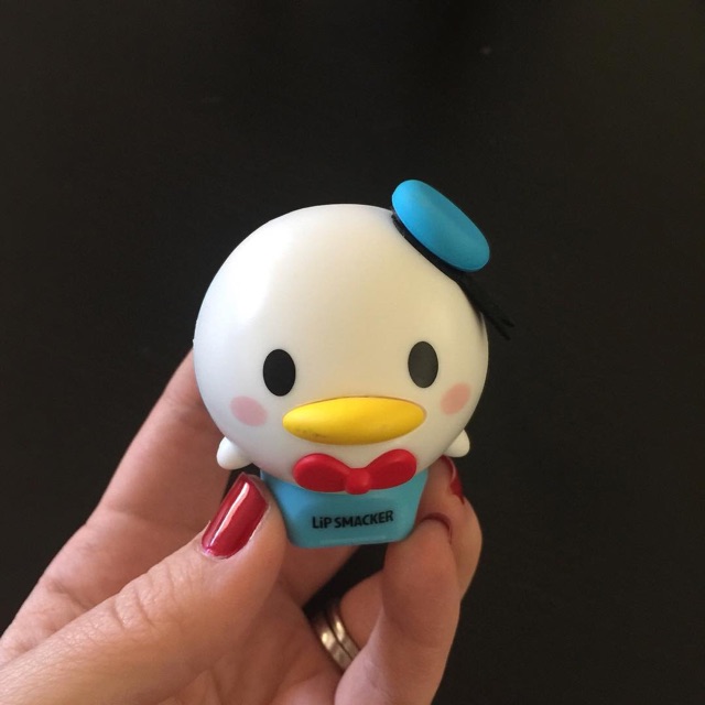 Son dưỡng môi Lipsmacker Tsum Tsum Vịt Donald