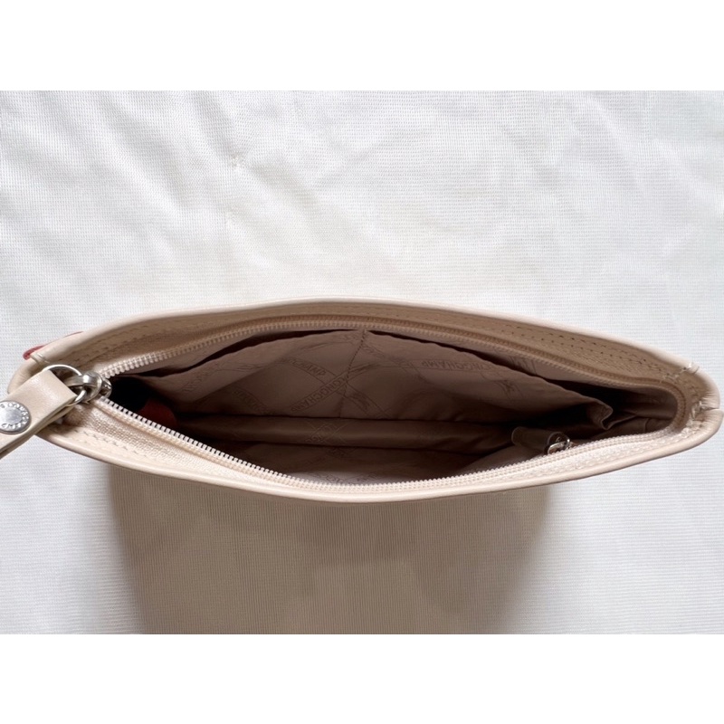 Ví cầm tay Longchamp