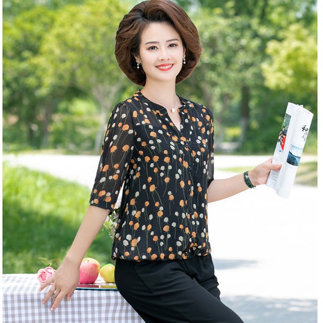 Váy mùa hè cho bà mẹ trung niên mới áo sơ mi voan cao cấp, áo sơ mi tay giữa, nữ mới mẹ áo sơ mi nữ màu hồng Quần áo phụ