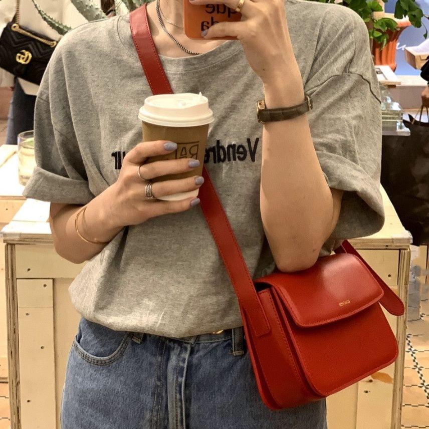 ๑☇Túi Đeo Chéo Một Bên Vai Hình Vuông Nhỏ Màu Đỏ Phong Cách Retro Nhật Bản Hàn Quốc Thiết Kế Chính Hãng Cho Nữ