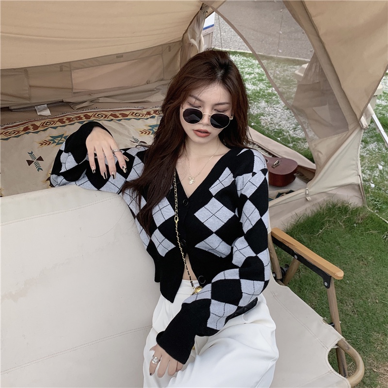 Áo khoác len cardigan thời trang nữ tính