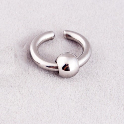 Bông Tai Nam Loại Kẹp Ko Cần Bấm Lỗ Tai Titan Không Đen TT 2446 - 1 Cặp