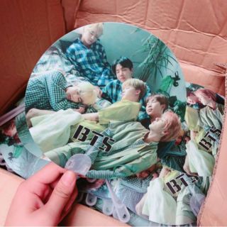 Quạt cầm tay BTS