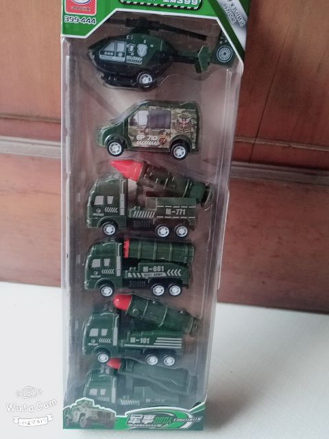 Hộp 6 xe công trình, quân sự siêu đẹp chạy cót