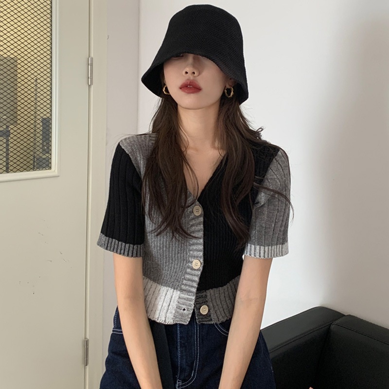 Korean V-Neck Color Contrast Short-sleeved Cardigan Tops Women Sweet Exposed Navel Knitted Short-sleeved Shirt