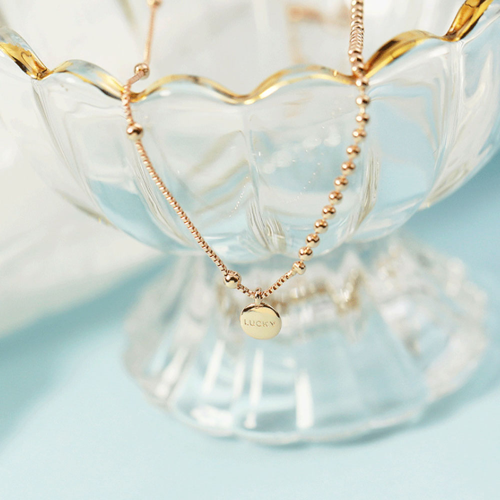 Vòng cổ mặt khắc chữ Lucky dễ thương cho nữ