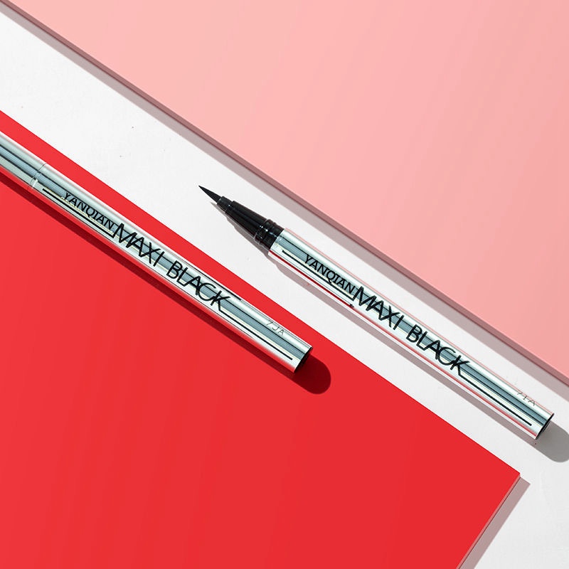 [Hàng mới về] Bút kẻ mắt chống nước chống mồ hôi lâu phai nhanh khô tiện lợi