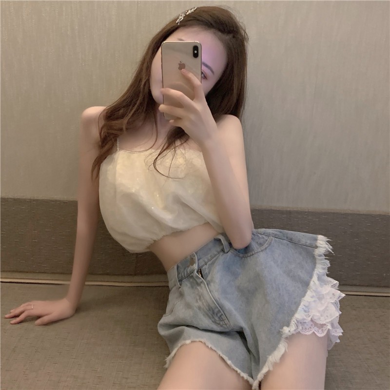 Quần jeans kiểu giả váy xòe ngắn tua rách phối ren trong + áo 2 dây croptop trắng ulzzang