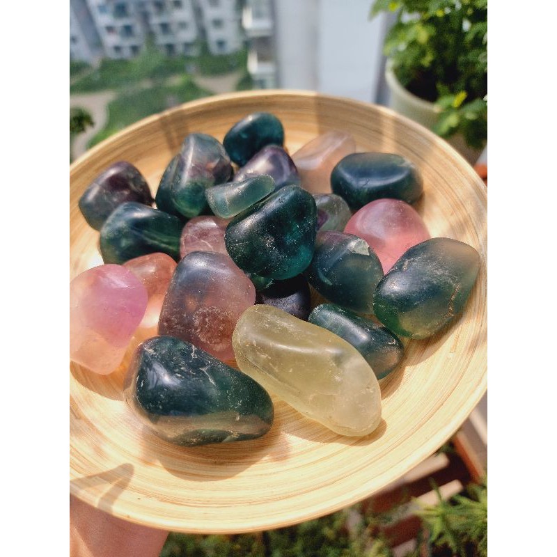 Viên cuội đá Fluorite dùng thanh tẩy bài Tarot, Reiki, thiền định