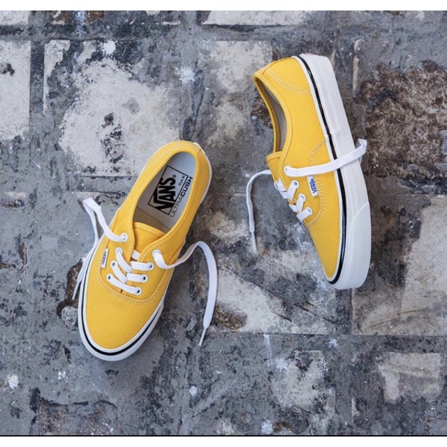 Giày vans Classic vàng