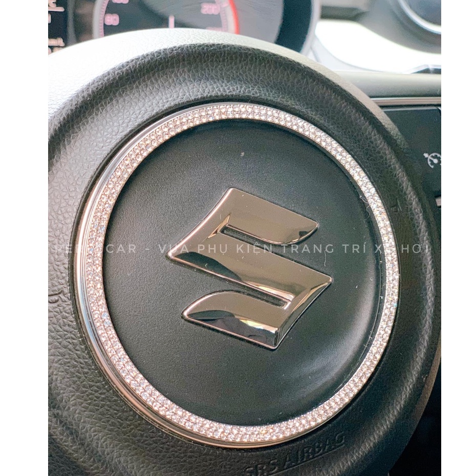 Đính đá trang trí nội thất Suzuki Swift sang trọng thời trang