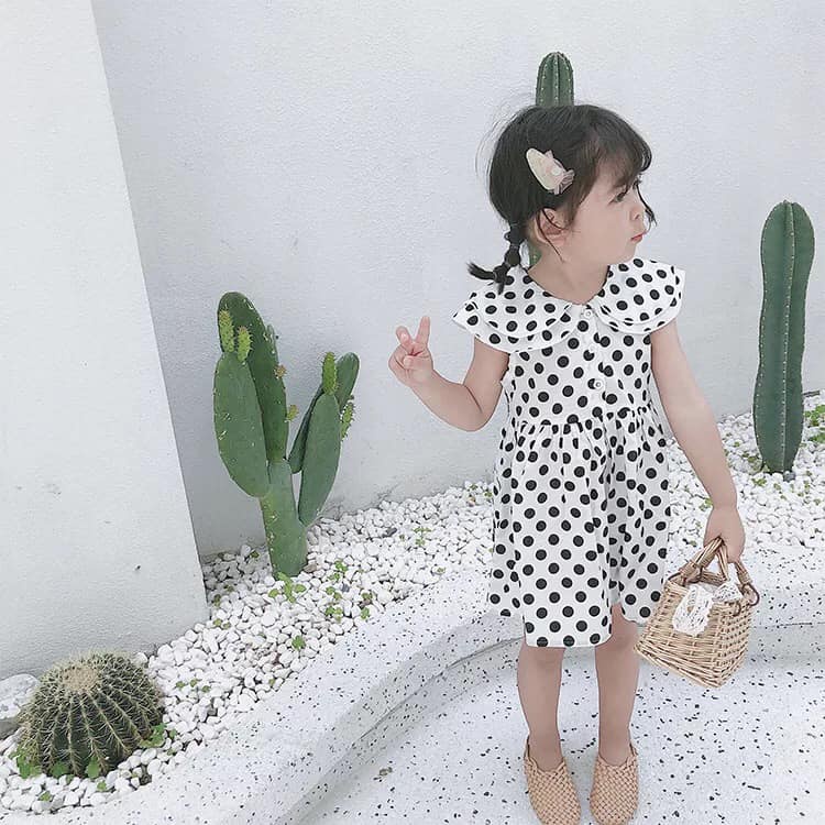 Váy chấm bi sát nách cho bé gái