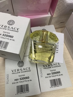 Nước hoa nữ Versace Yellow Diamond Eau De Toilette 90ml