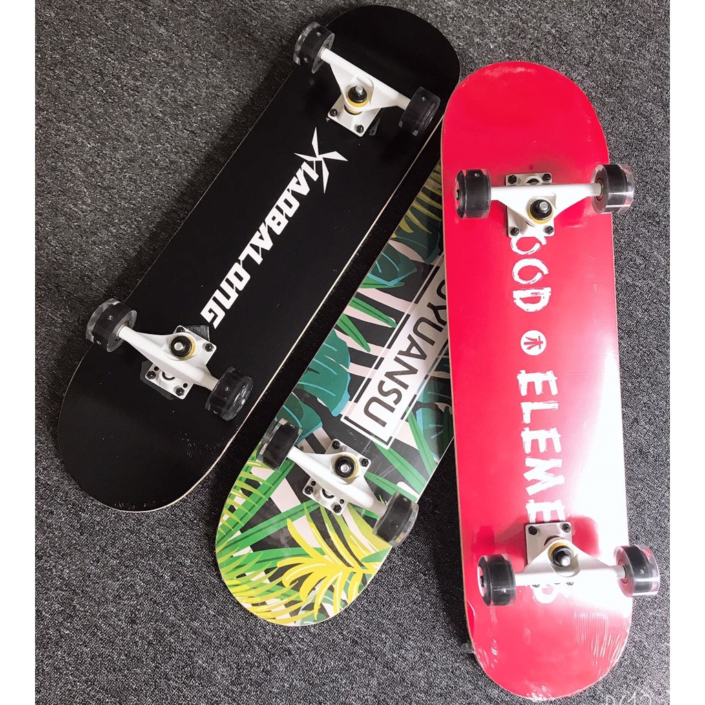 Ván trượt skateboard thể thao cao cấp bánh xe có đèn led tự phát sáng - Ván trượt thể thao mặt nhám bánh LED cao su BT21
