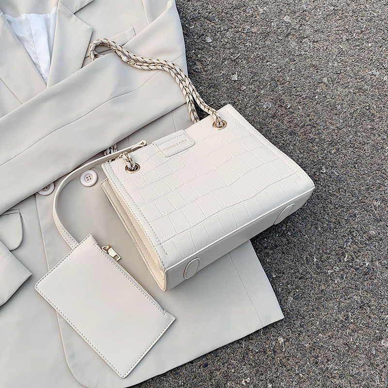 Túi Đeo Chéo Vuông Dây Kim Loại Thời Trang 2020 Cho Nữ