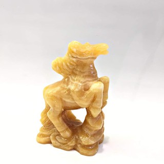 Tượng con ngựa bằng đá nguyên khối