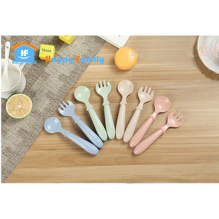 Bộ khay ăn muỗng nĩa mặt cười làm từ sợi lúa mì