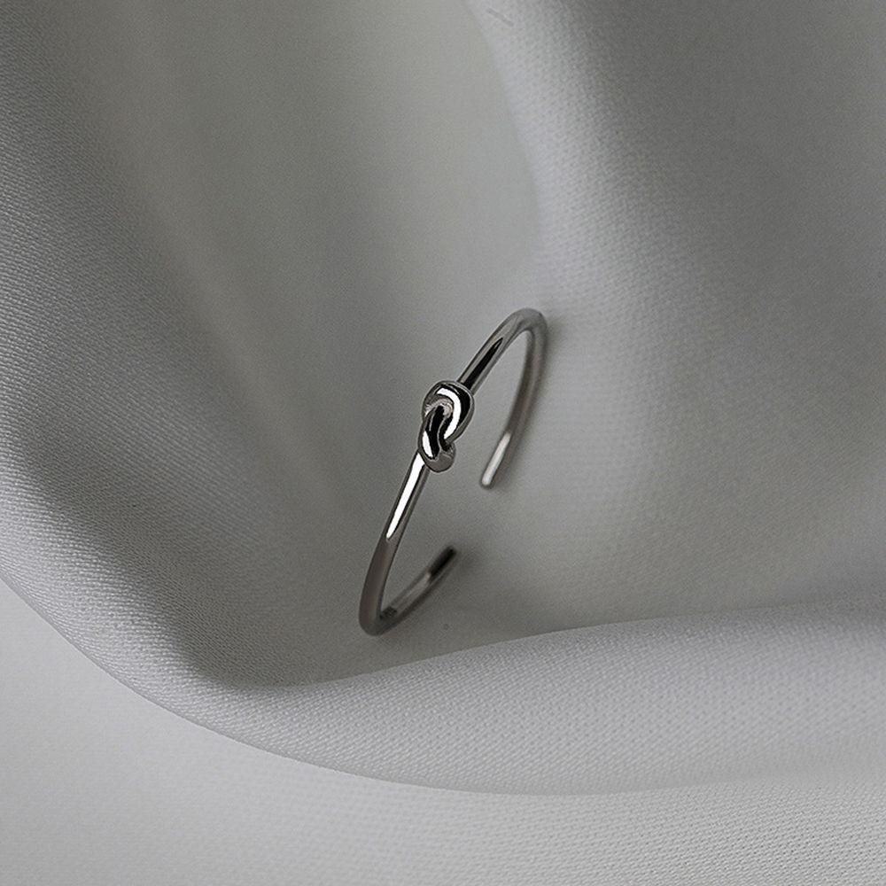 Nhẫn Đeo Ngón Trỏ Phong Cách Tối Giản Cổ Điển Cho Nữ