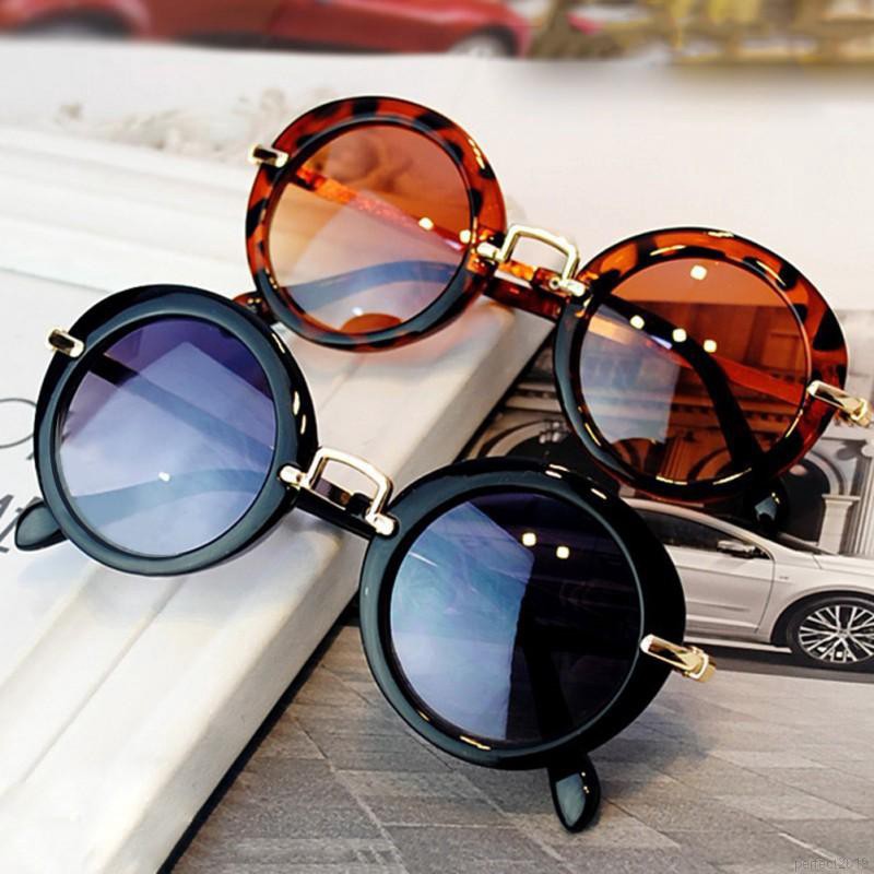 Kính mát gọng tròn phong cách thời trang vintage dành cho bé gentle monster