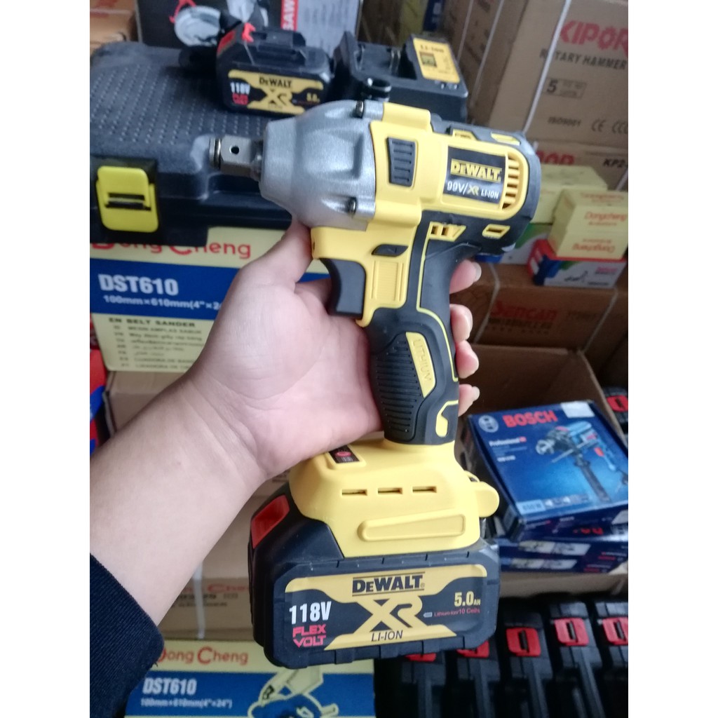 Máy Siết Bulong-Máy Bắn Vít DEWALT 118V Không Chổi Than-Pin Chuẩn 10Cell Bảo Hành 12 Tháng