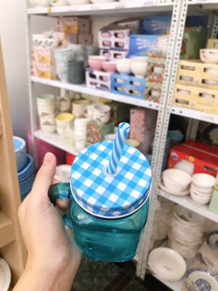 Ca thuỷ tinh nắp caro có ống hút