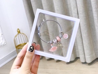 VÒNG TAY NỮ CHARMS HỒNG