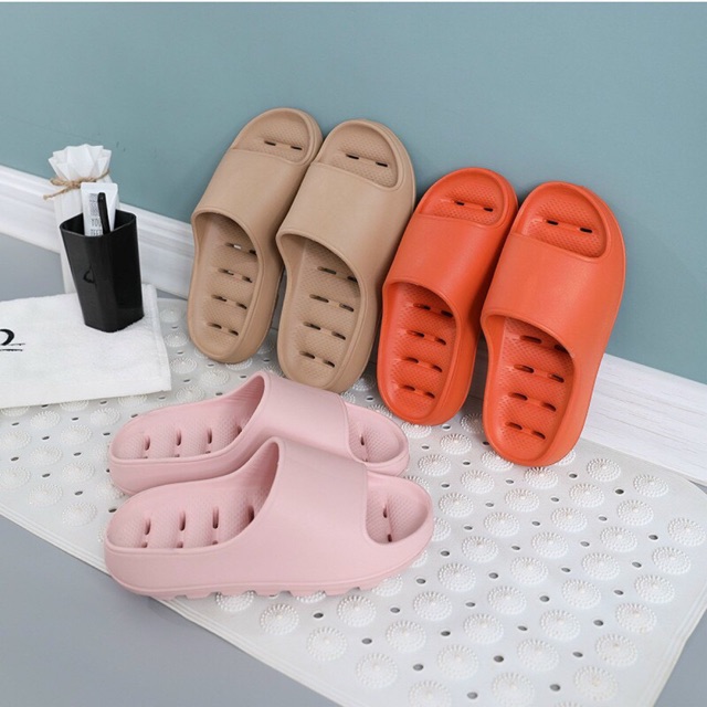 Dép nữ bánh mỳ đế lỗ rất êm rất nhẹ (4 màu)