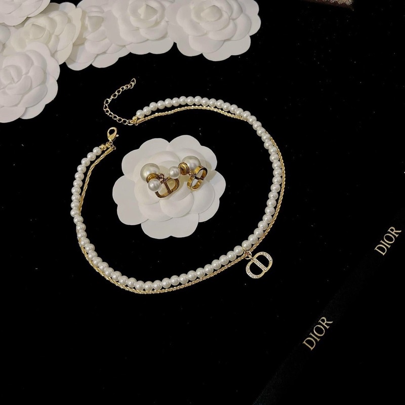 Sét vòng cổ khuyên tai đính đá hãng sang trọng vip