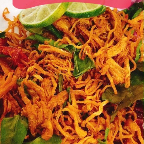 Khô gà lá chanh Tuệ Minh từ nguồn nguyên liệu sạch đã kiểm nghiệm an toàn vệ sinh thực phẩm 500gram | BigBuy360 - bigbuy360.vn