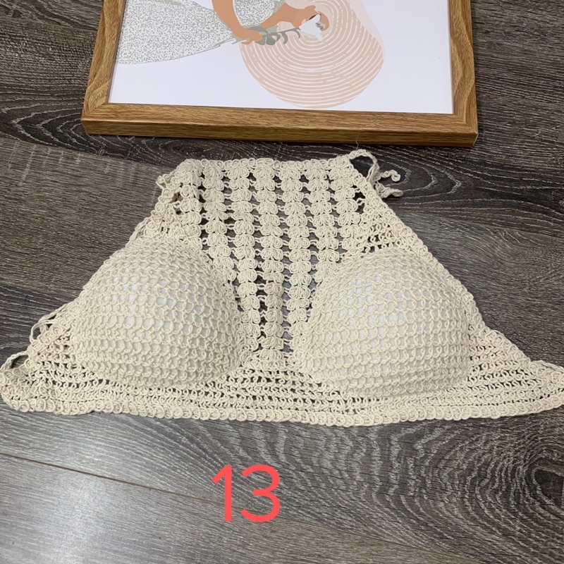 Ảnh Shop Chụp Thật-Áo Bra Len Móc Đi Biển Nhiều Kiểu Màu Be