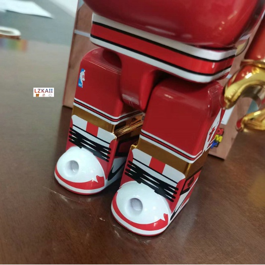 Mô Hình Nhân Vật Bearbrick X Michael Jordan - Chicago Bulls No.23 400% Gear Joint 28Cm Chân Thật