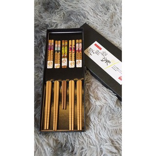 Đũa tre gia đình, xuất Nhật, có Đũa tập ăn cho bé TẶNG KÈM HỘP